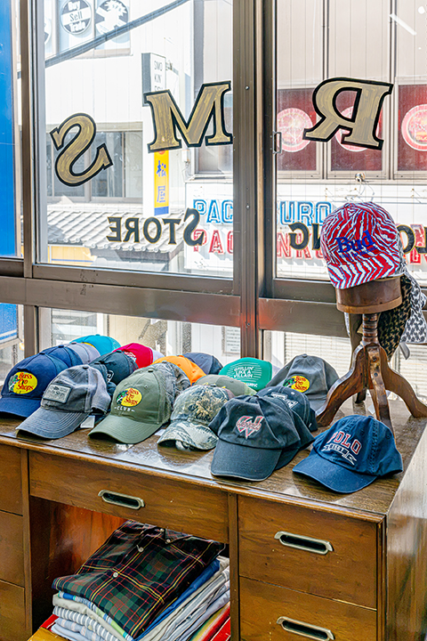 ARMS CLOTHING STORE の写真 8